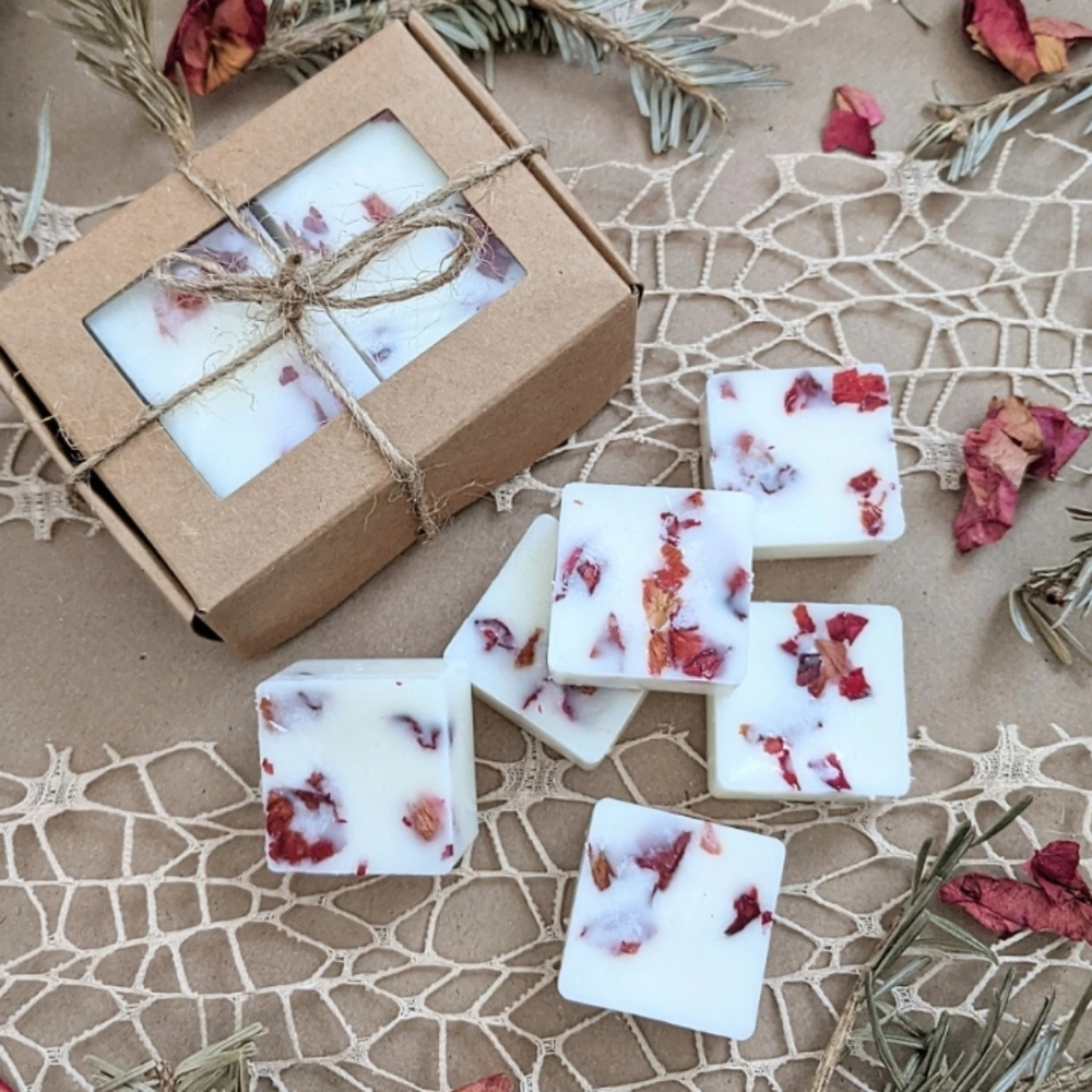 Handcrafted Organic White Wax Melts with Dried Flowers